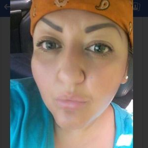 Meet your Posher, Cecilia